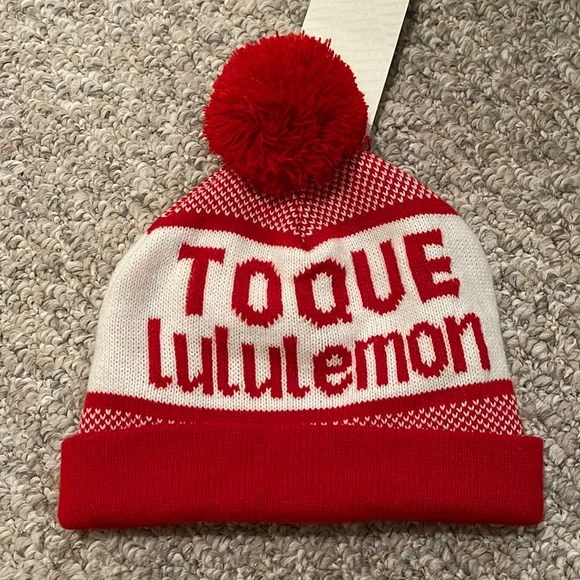 NWT RARE lululemon toque *special edition* - Picture 1 of 3